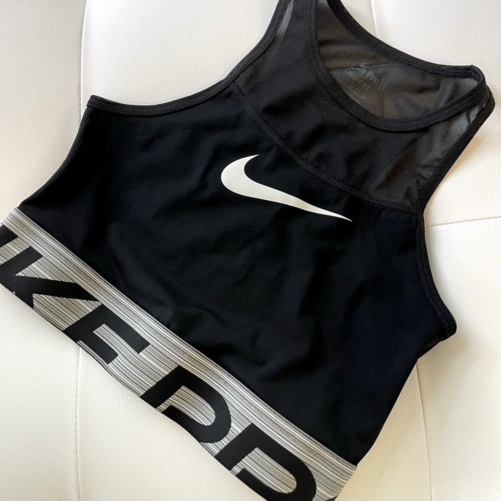 Nike Pro Dri-FIT Crop Tank 🖤 BLACK + WHITE 🖤 Worn Twice